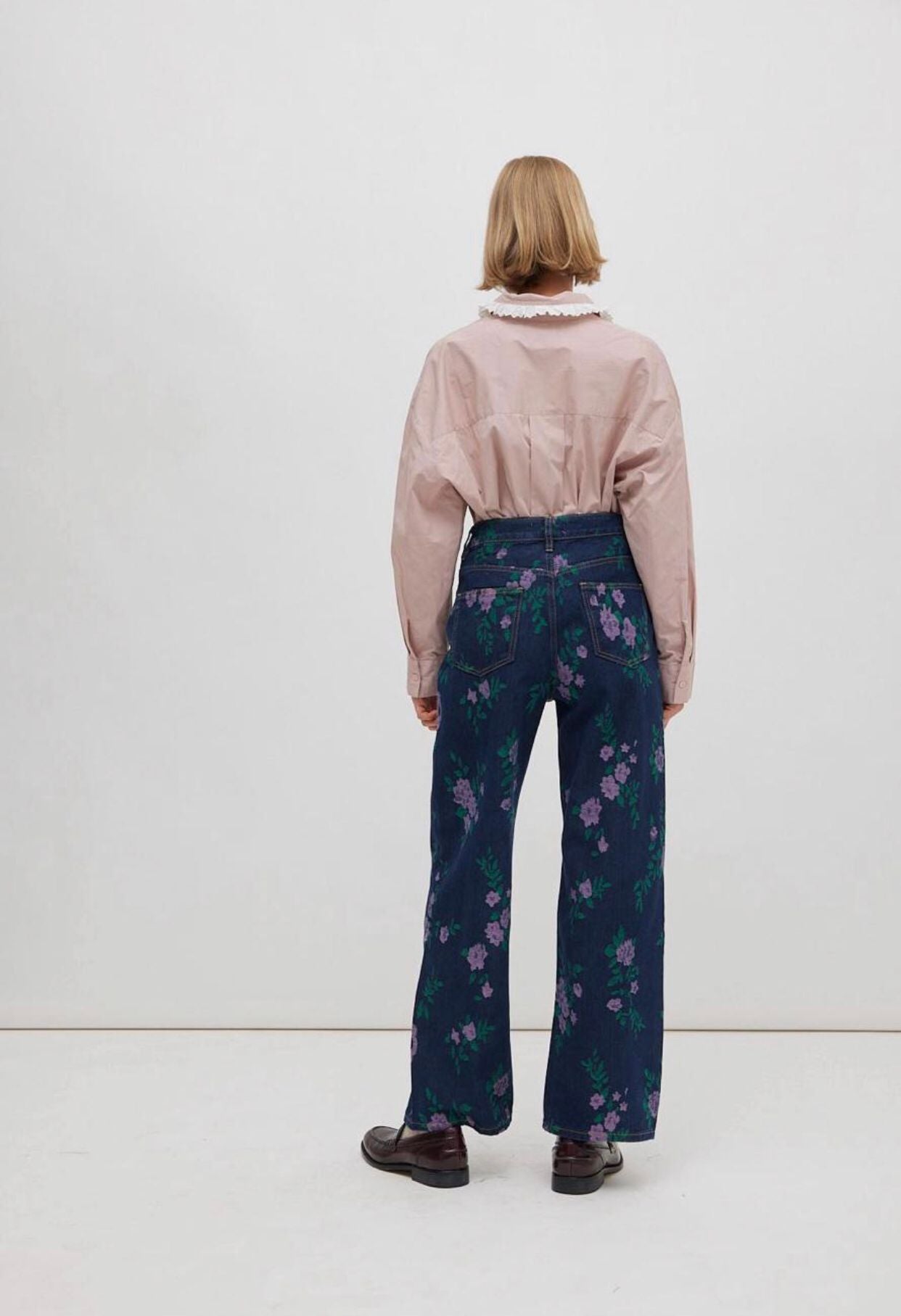 Pantalone in Denim Jacquard a Fiori